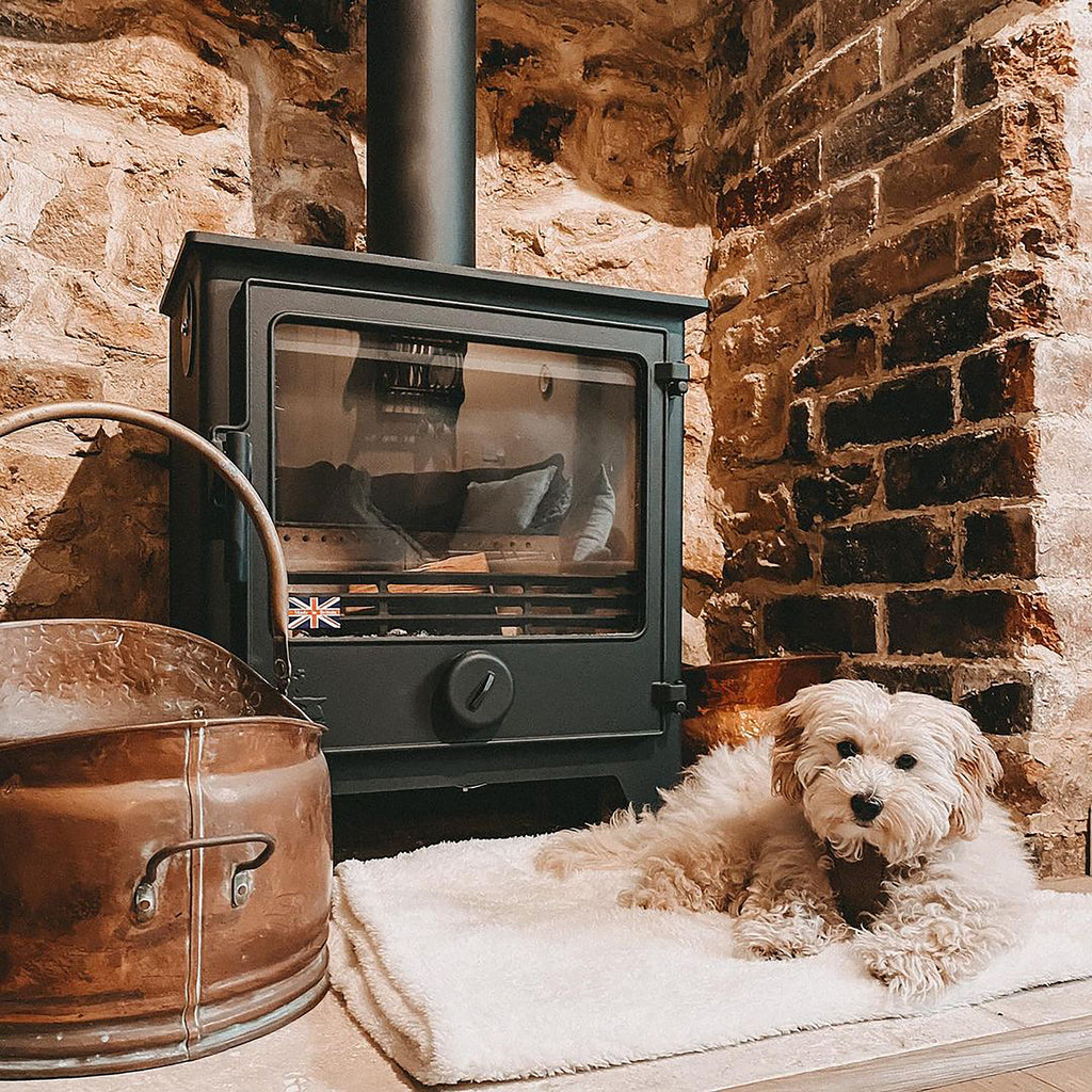 Fluffy Fleece Blanket - Soft & Warm Throw for Dogs & Cats