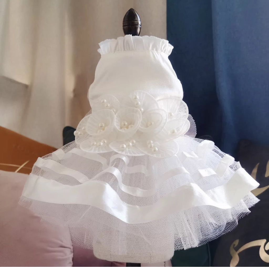 Elegant dresses for pets