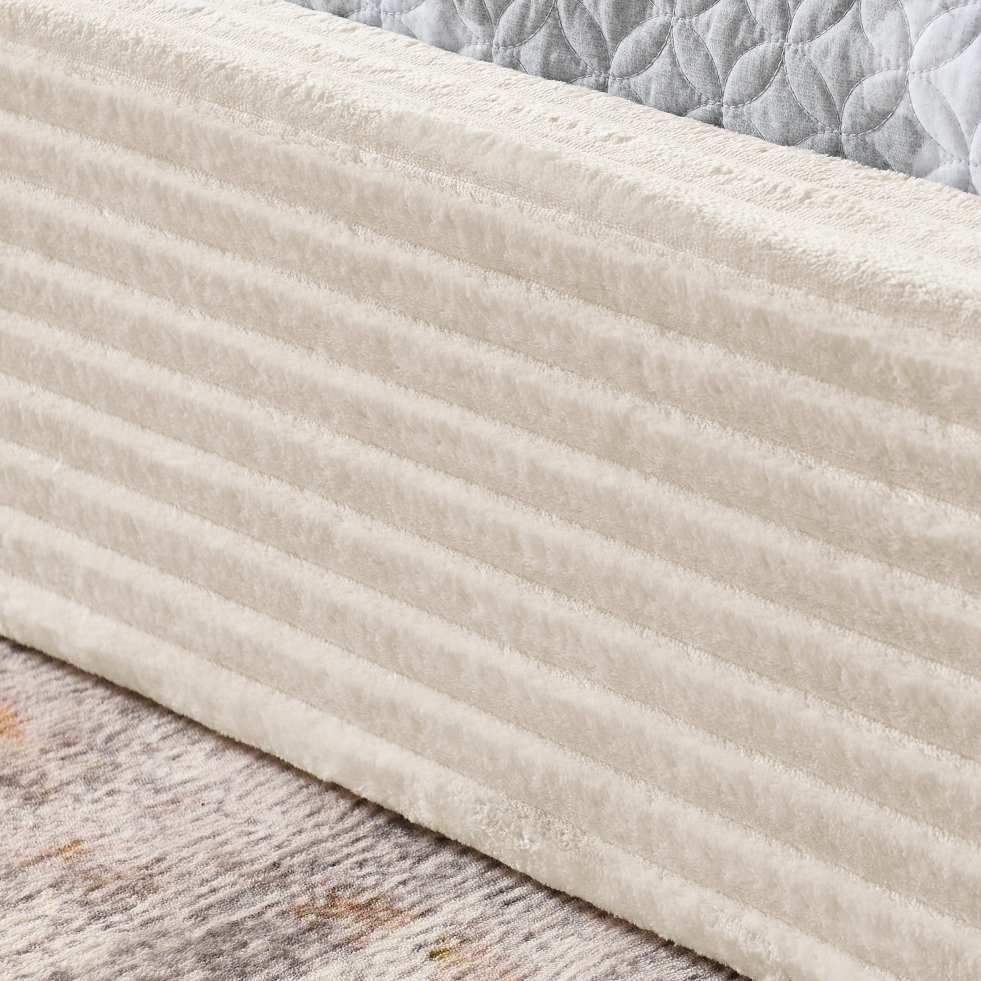 Modern Queen Size Upholstered Platform Bed Frame with Curved Headboard