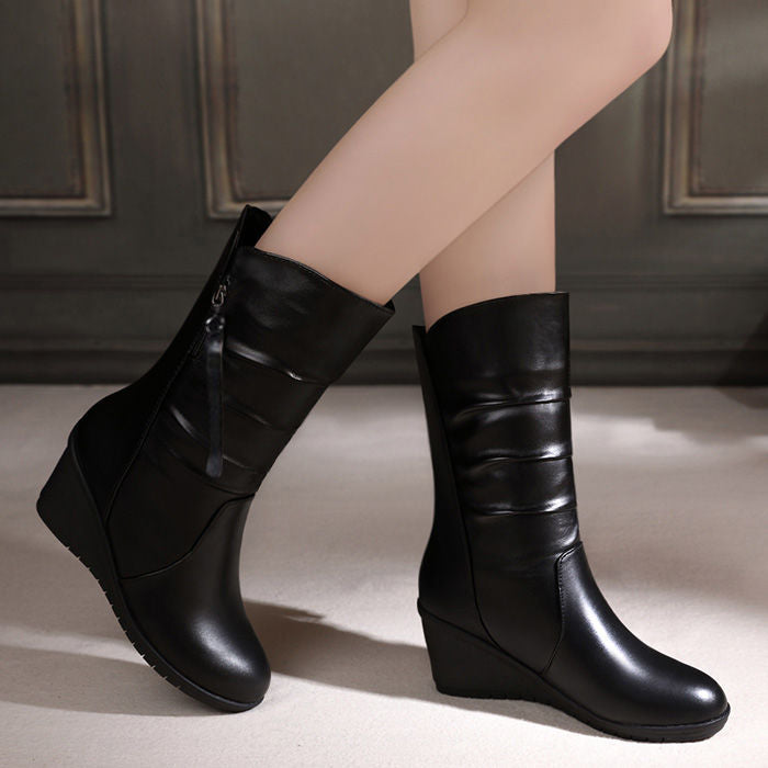 Cozy Winter Boots With Soft Mid-Calf Height