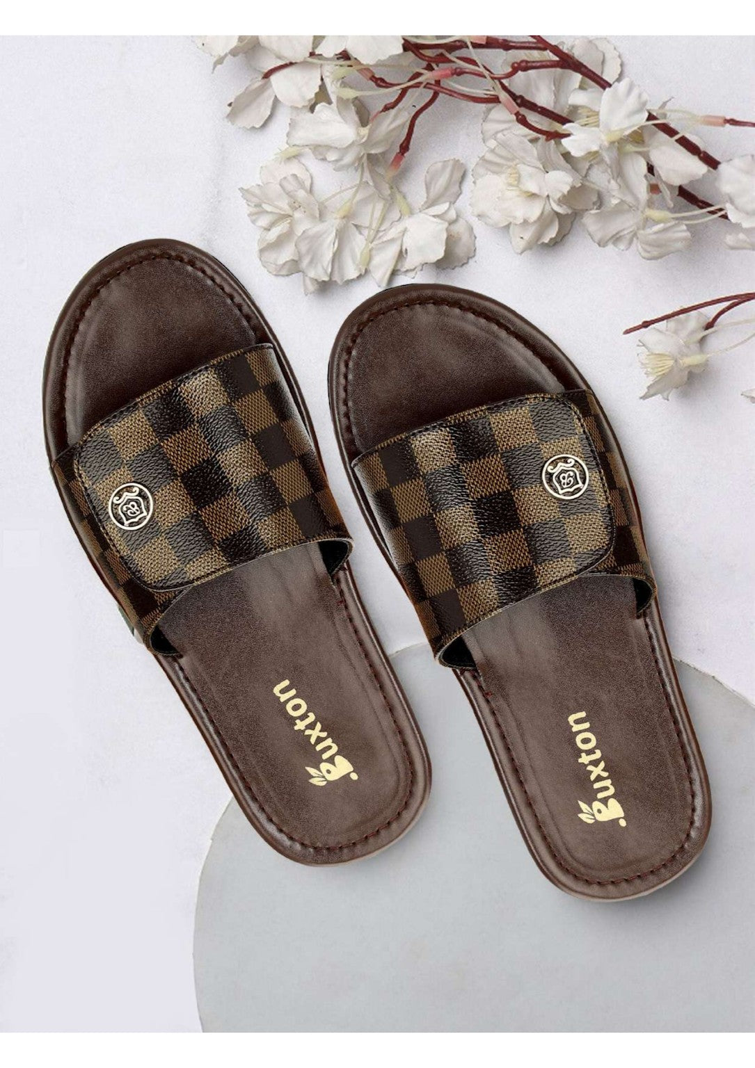 Buxton Men’s Flip Flop Size 6 Color Brown